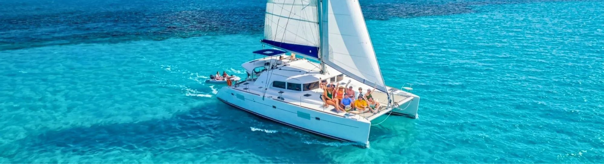 Excursión en Catamarán a Isla Mujeres y Esnórquel